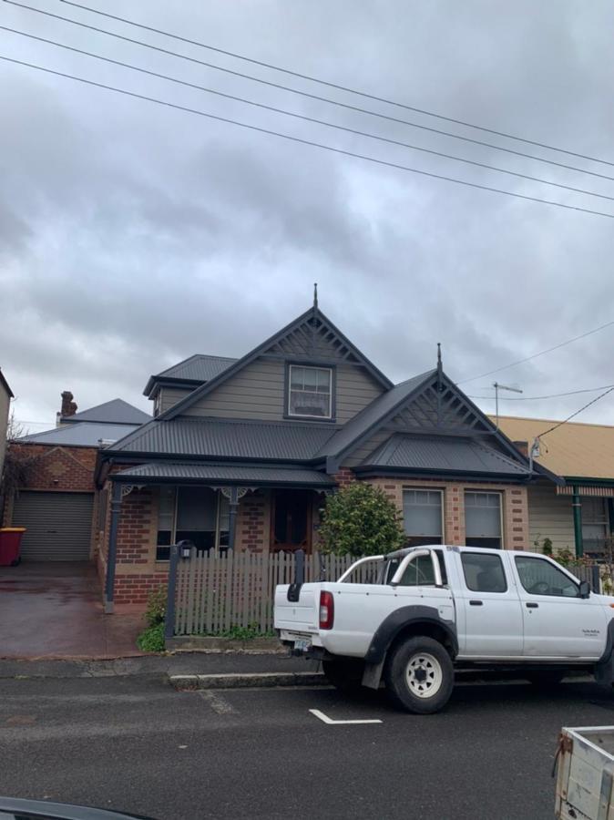 City Townhouse Walking Distance To City Launceston Exterior photo